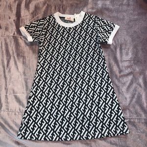 Girls black and white dress
